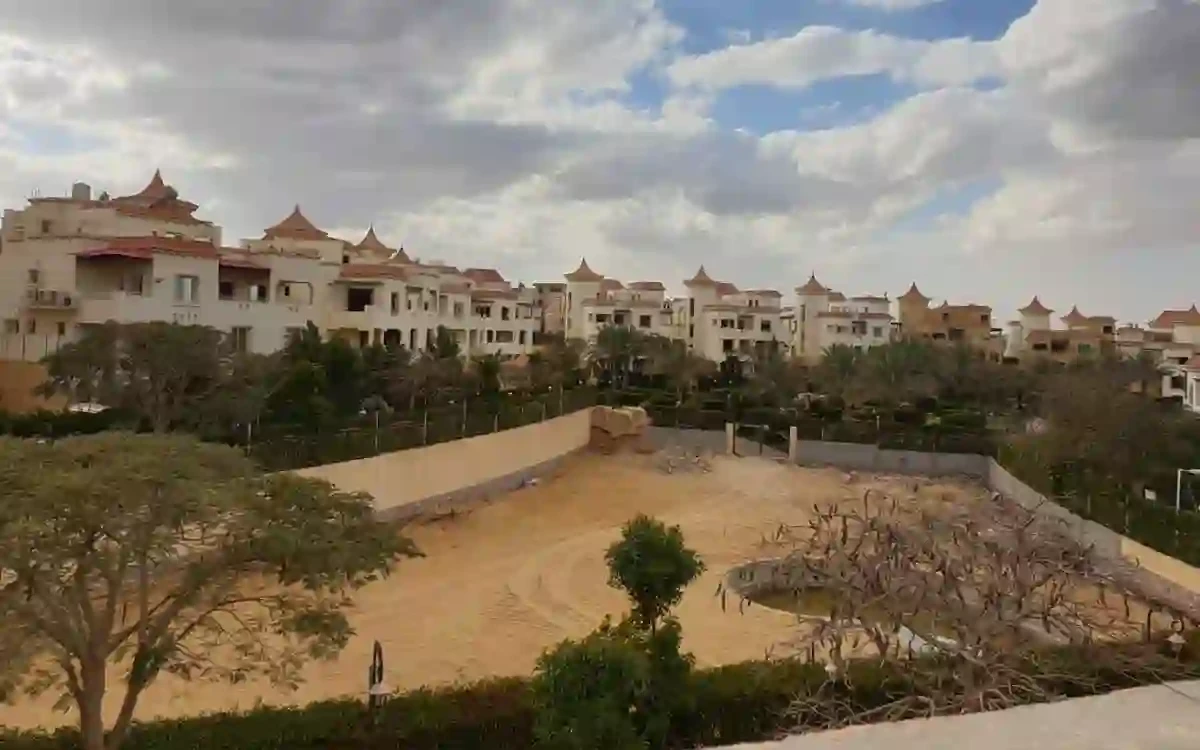 فيلا مستقلة للبيع فى كمبوند ريفيرا هايتس التجمع