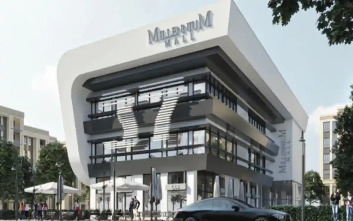 محل دور ارضي بمول ملينيوم 68 متر + 37 اوت دور