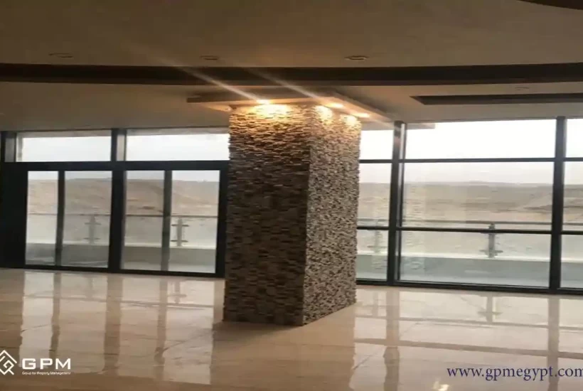 شقة للبيع في لاميرادا التجمع  ٢٤٣ متر